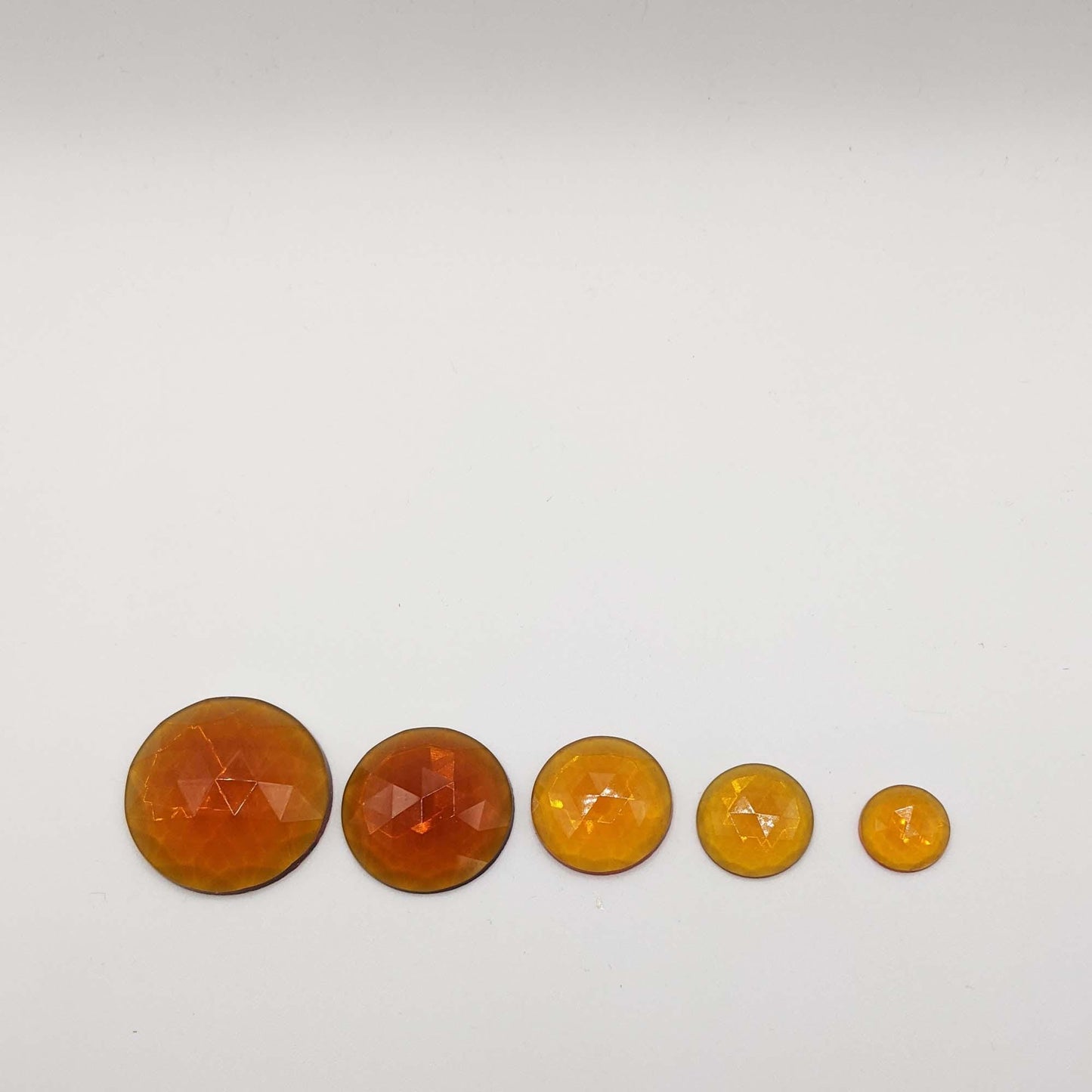 Red round glass jewel