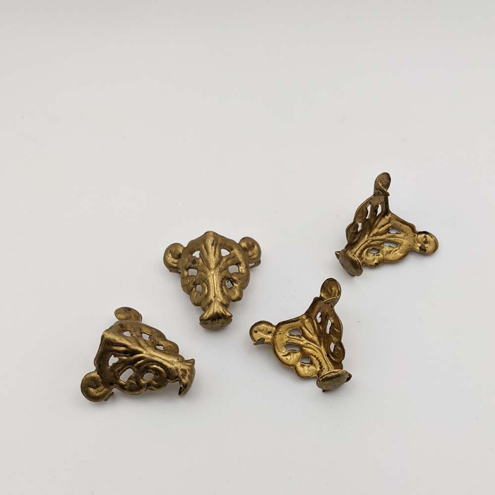 Fancy Brass jewelry box feet, 4 pack