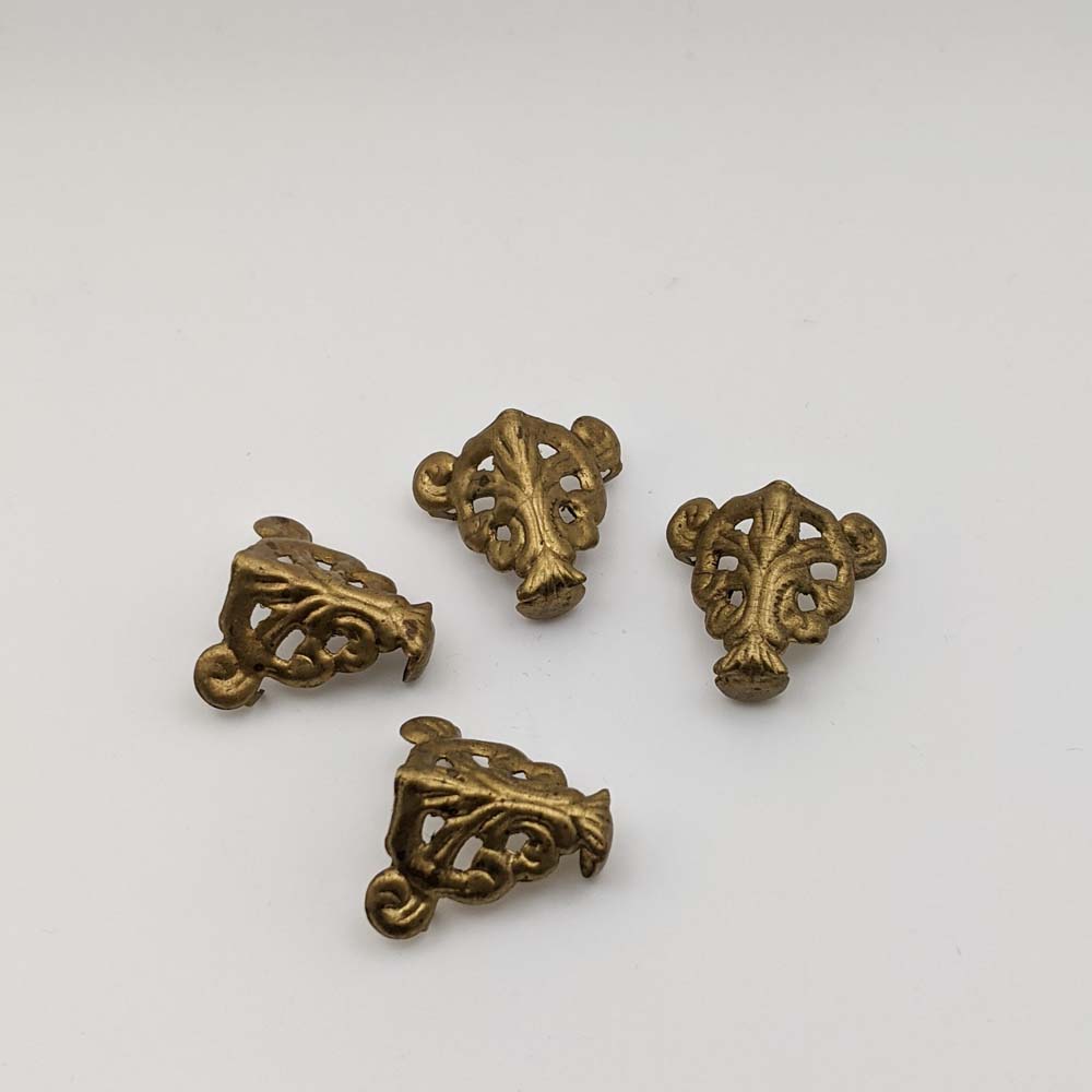 Fancy Brass jewelry box feet, 4 pack