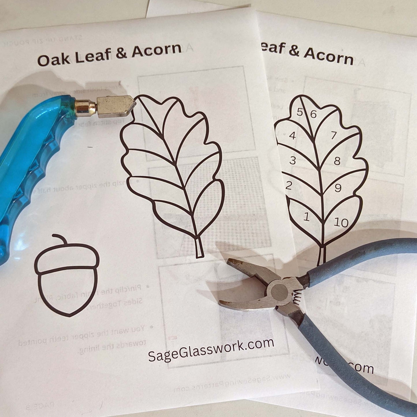 Oak Leaf and Acorn stained glass pattern